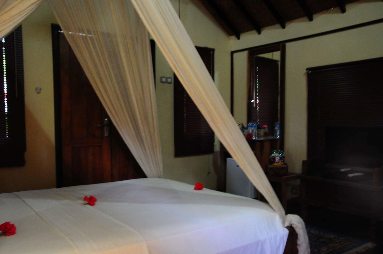 Gili Flush Harmony Hotel Gili Trawangan Exterior photo